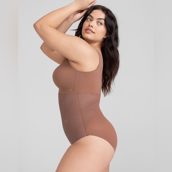 Honeylove Shadow Sculpt High Waist Brief in TOFFEE Plus Size 2X Shapewear Faja - Picture 6 of 15